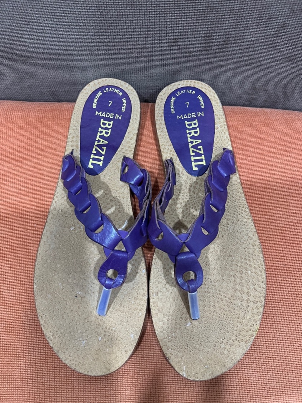 Leather Flip- Flop Sandals in Purple size 7
